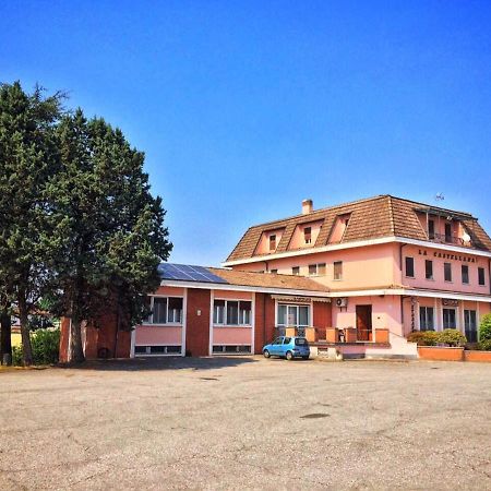 Locanda La Castellana Castello d'Agogna Exterior photo
